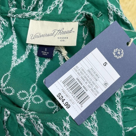 Universal Thread Green Ruffle Blouse - Picture 6 of 7